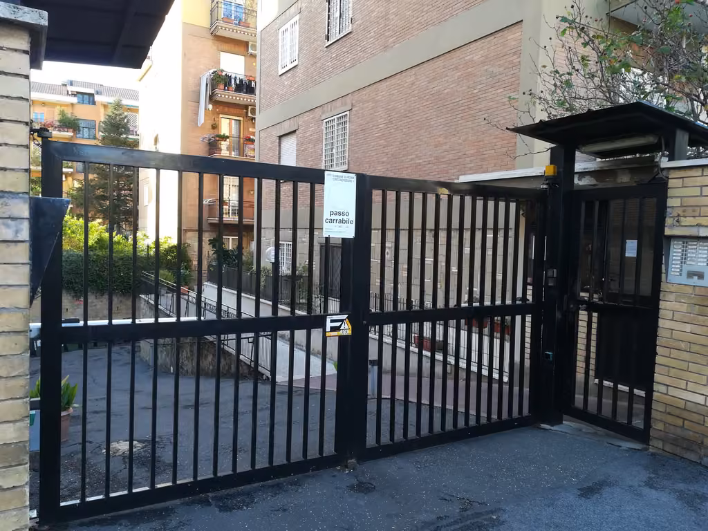Camera tripla della casa vacanze a Roma con letto matrimoniale e letto singolo
