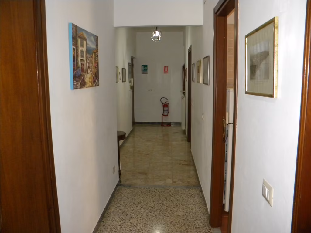 Dettaglio degli arredi della casa vacanze a Roma